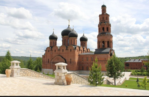 Тур «Святые кустики и Красный ключ»