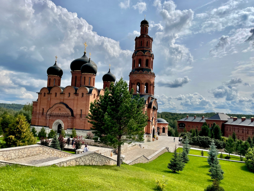 Тур «Святотур: Кустики и Красный ключ»